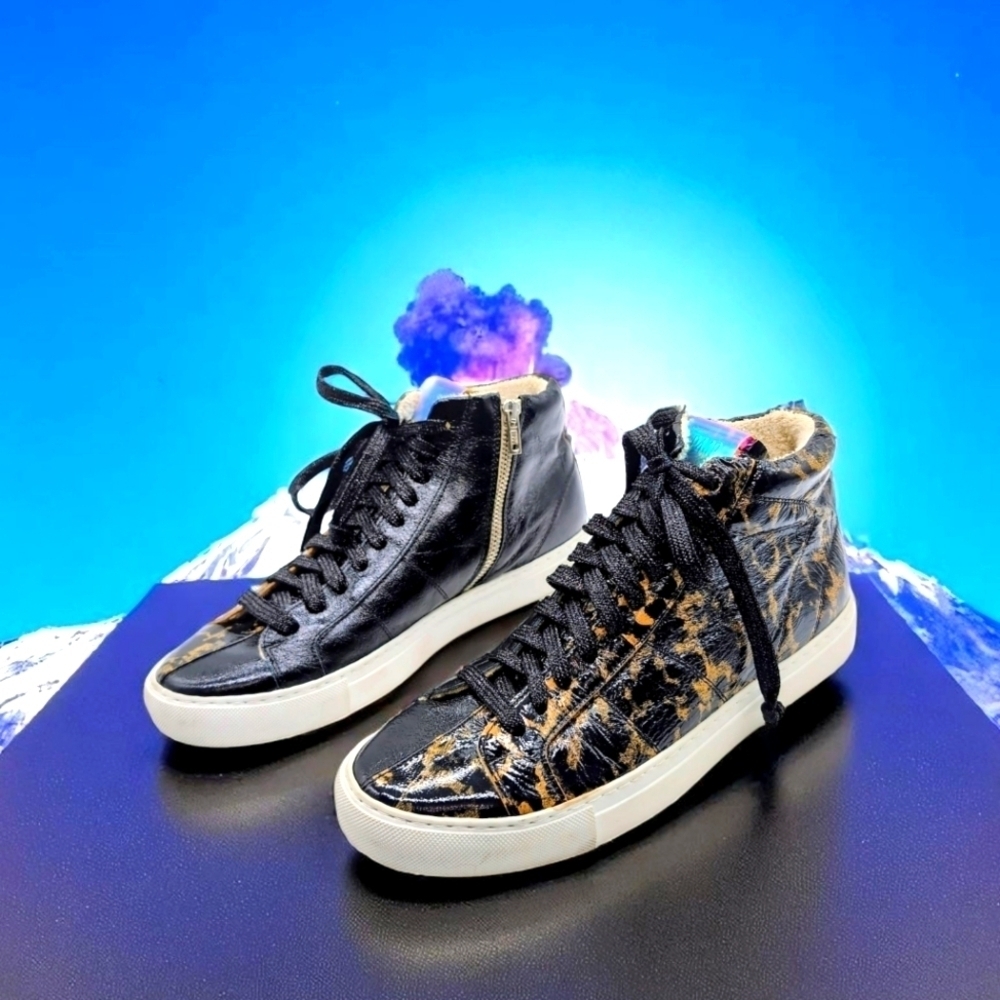 P448 OOP Celebrity Skate Sz 10.5 Black and Gold Leopard High-Top Sneakers